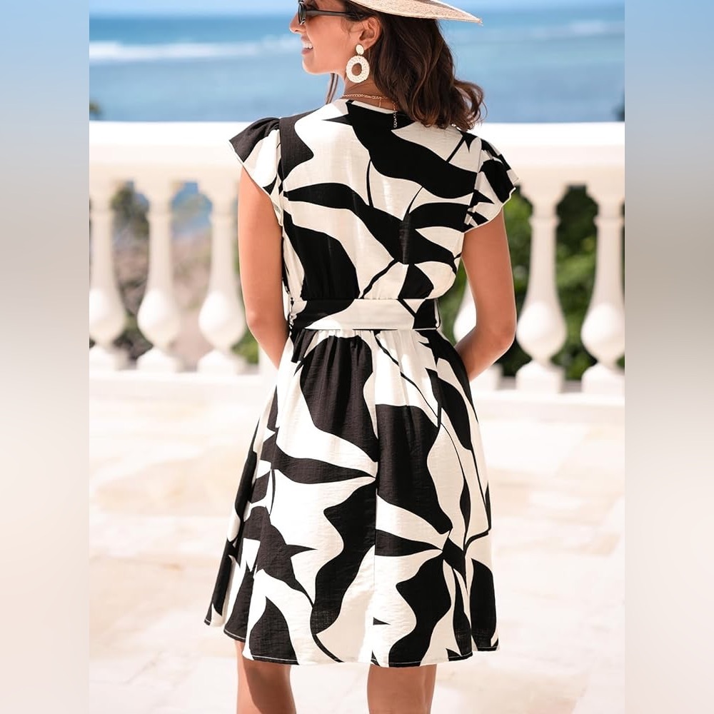 Cupshe Black & White Floral Mini DressV Neck Flutter Sleeve Size M #2302 - Picture 2 of 12